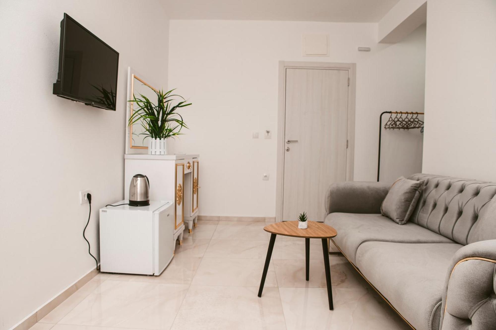 M&H Apartments Ulcinj Exterior photo